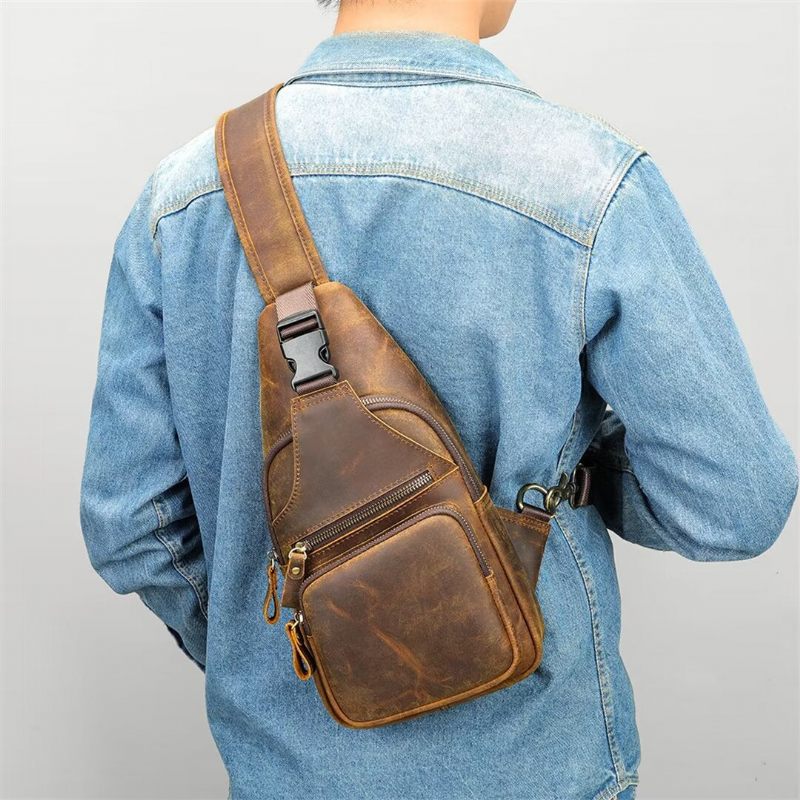 Bolsa Ombro Masculina Couro Influência Icônica - Café