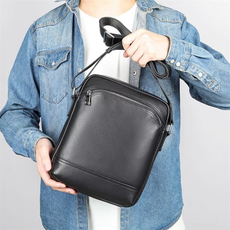 Bolsa Ombro Masculina Couro Sovereign Statement - Preto1