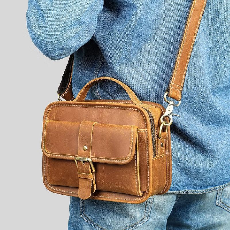 Bolsa Ombro Masculina Luxo Com Aba Couro Genuíno Crossbody Compacta - Marrom