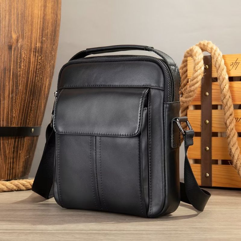 Bolsa Ombro Masculina Luxuosa Com Aba Couro Acolchoada Crossbody - Preto