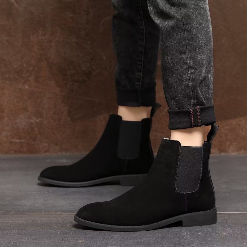 Botas Masculinas Chic Rome Com Relevo Pontiagudo Chelsea - Preto