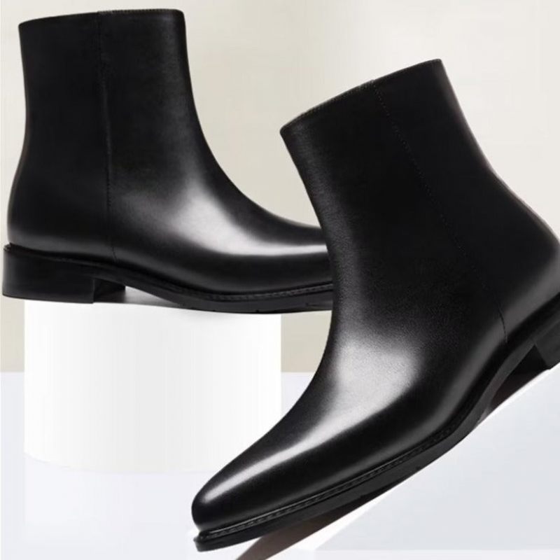 Botas Masculinas Chiques Couro Com Bico Fino - Preto