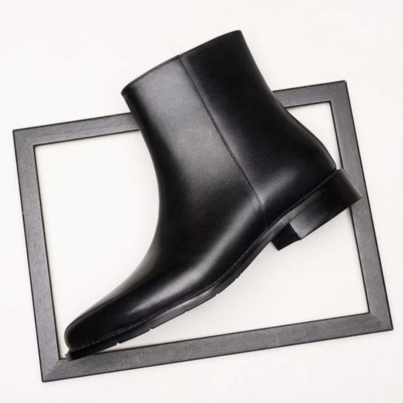 Botas Masculinas Chiques Couro Com Bico Fino - Preto