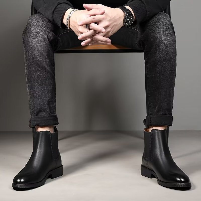 Botas Masculinas Com Bico Fino Chelsea Boots - Preto