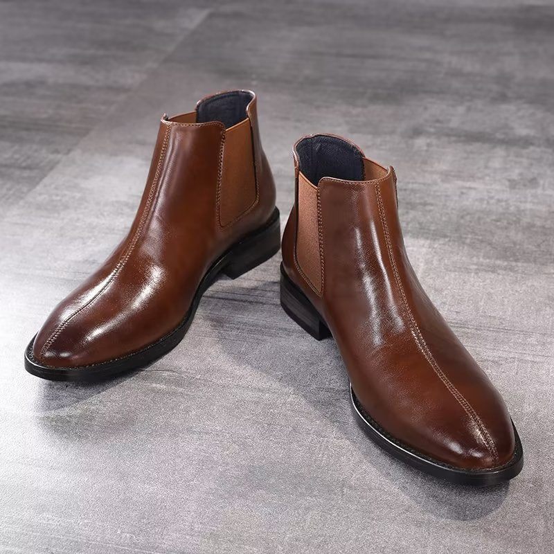 Botas Masculinas Com Bico Pontudo Em Relevo Chelsea - Marrom