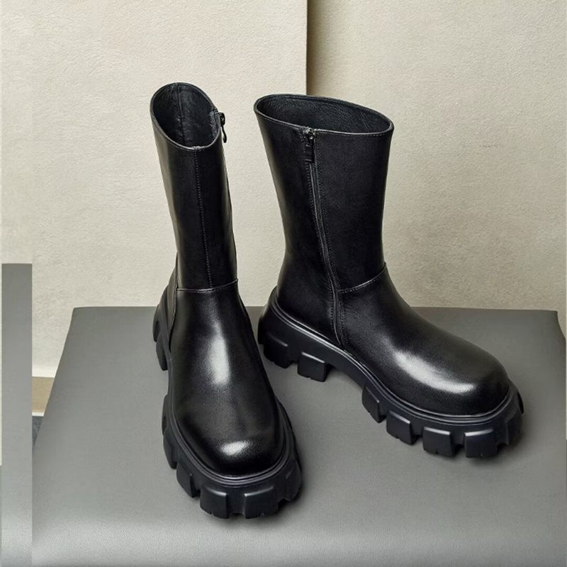 Botas Masculinas Com Bico Redondo E Cano Curto - Preto