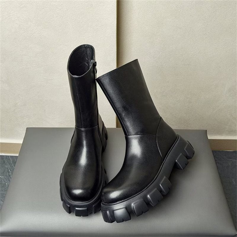 Botas Masculinas Com Bico Redondo E Cano Curto - Preto