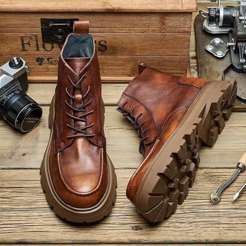 Botas Masculinas Com Bico Redondo E Elegantes Cadarço - Café