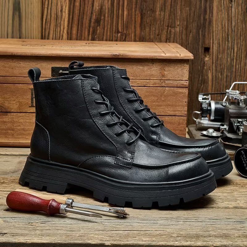 Botas Masculinas Com Bico Redondo E Elegantes Cadarço - Preto