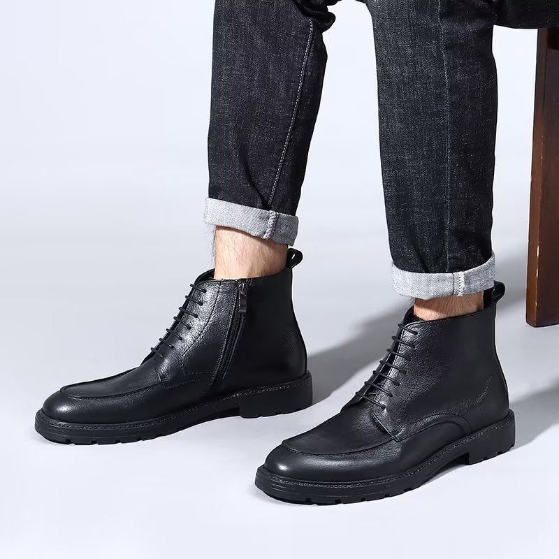 Botas Masculinas Com Cadarço - Preto