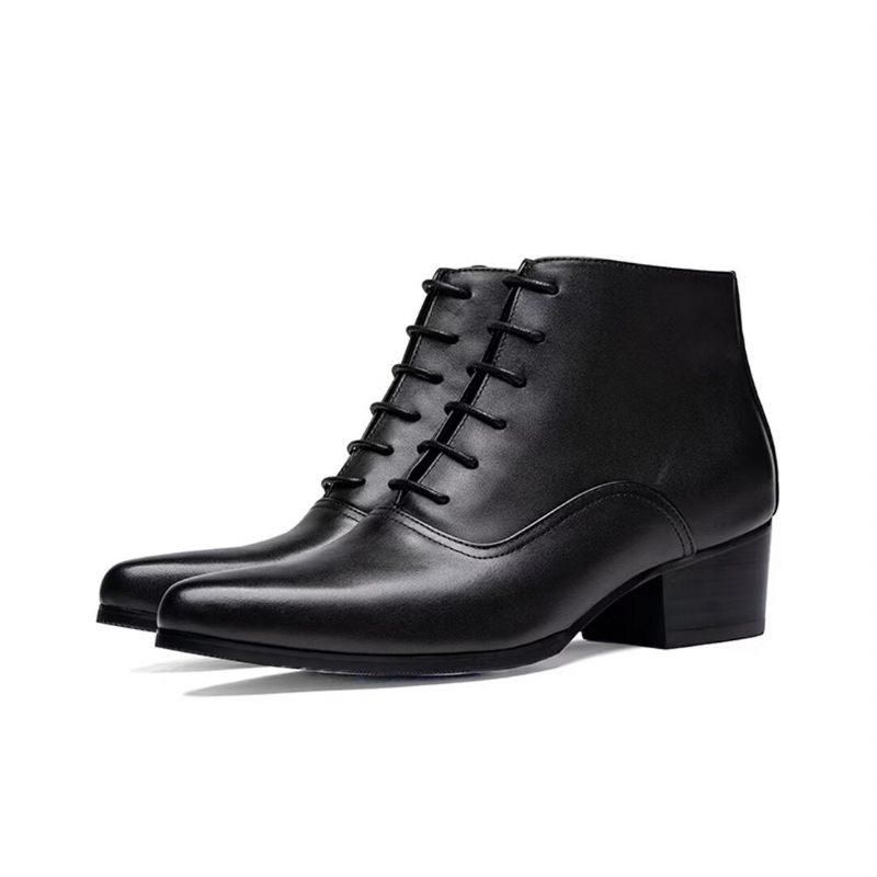 Botas Masculinas Com Cadarço Pontiagudo - Preto