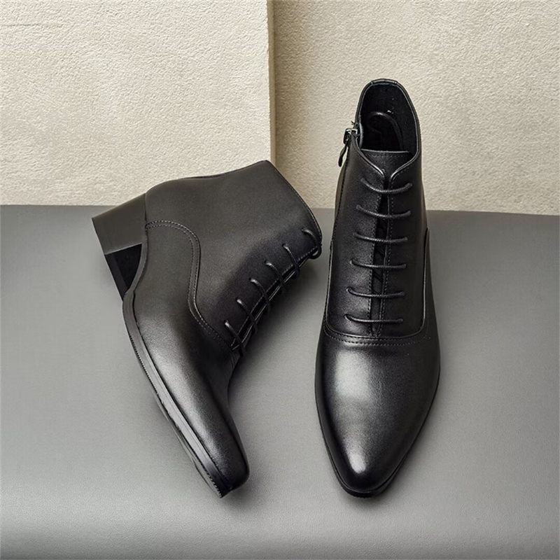 Botas Masculinas Com Cadarço Pontiagudo - Preto