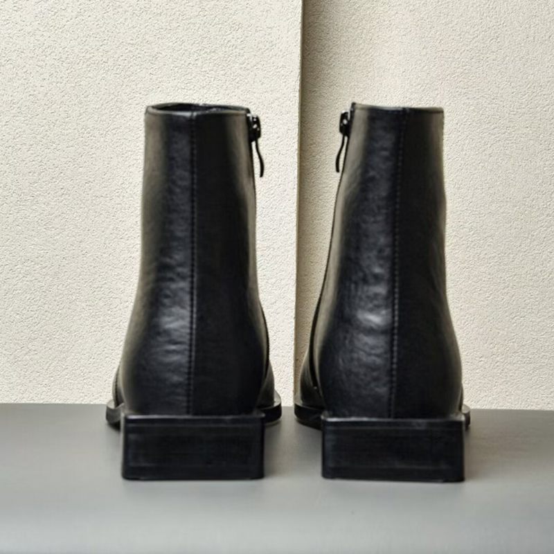 Botas Masculinas Com Fivela E Bico Redondo - Preto