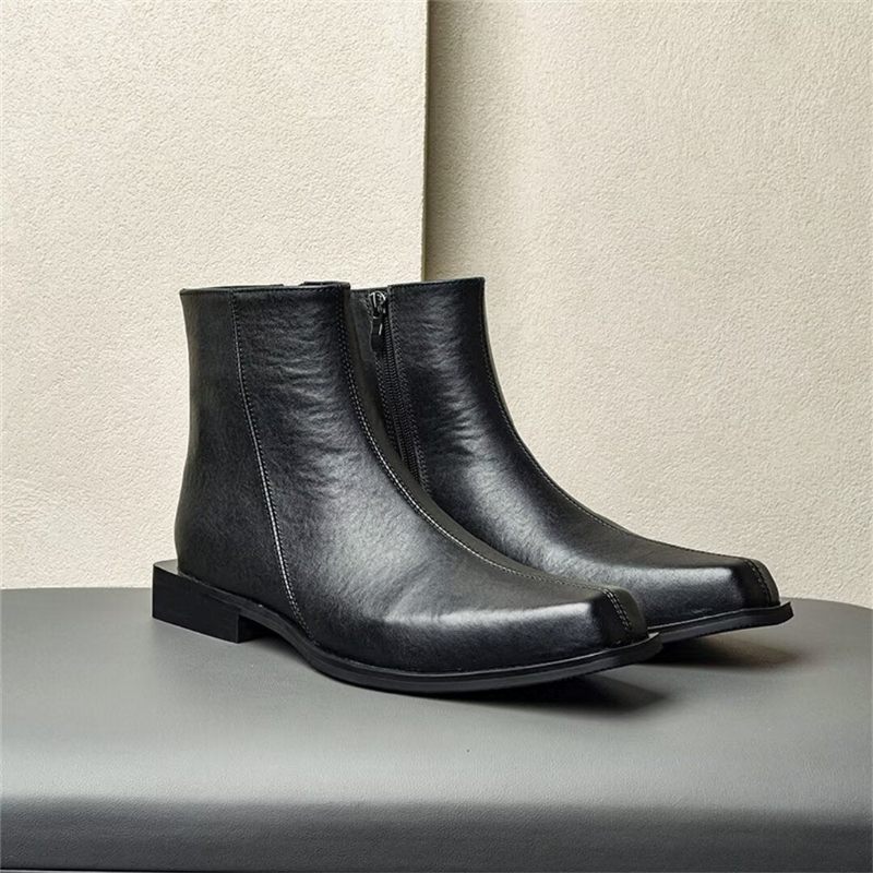 Botas Masculinas Com Fivela E Bico Redondo - Preto