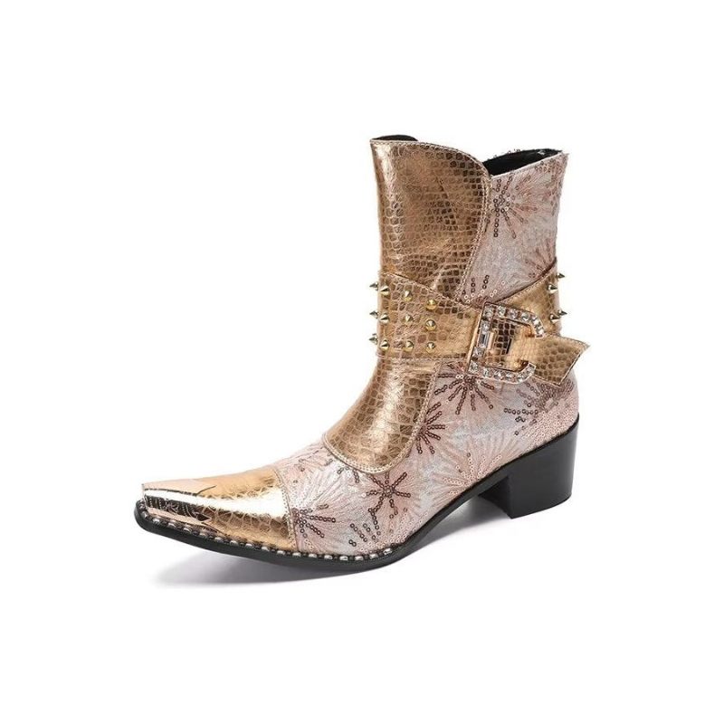 Botas Masculinas Com Rebite E Salto Alto - Ouro