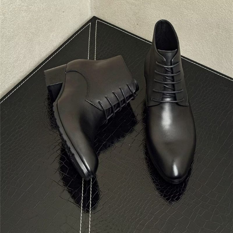 Botas Masculinas Couro Com Bico Fino - Preto