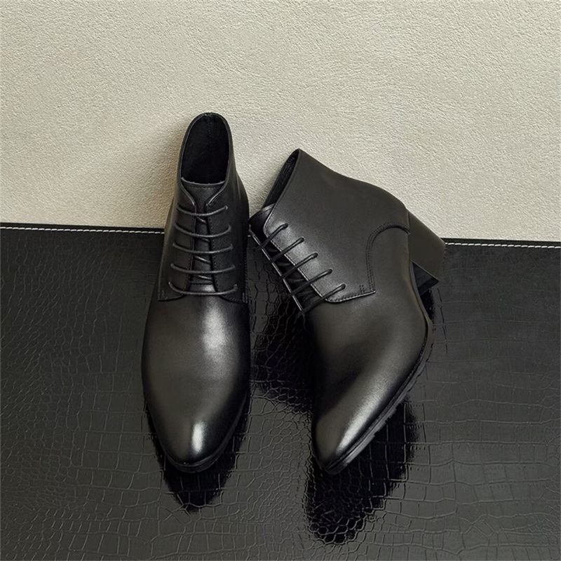 Botas Masculinas Couro Com Bico Fino - Preto