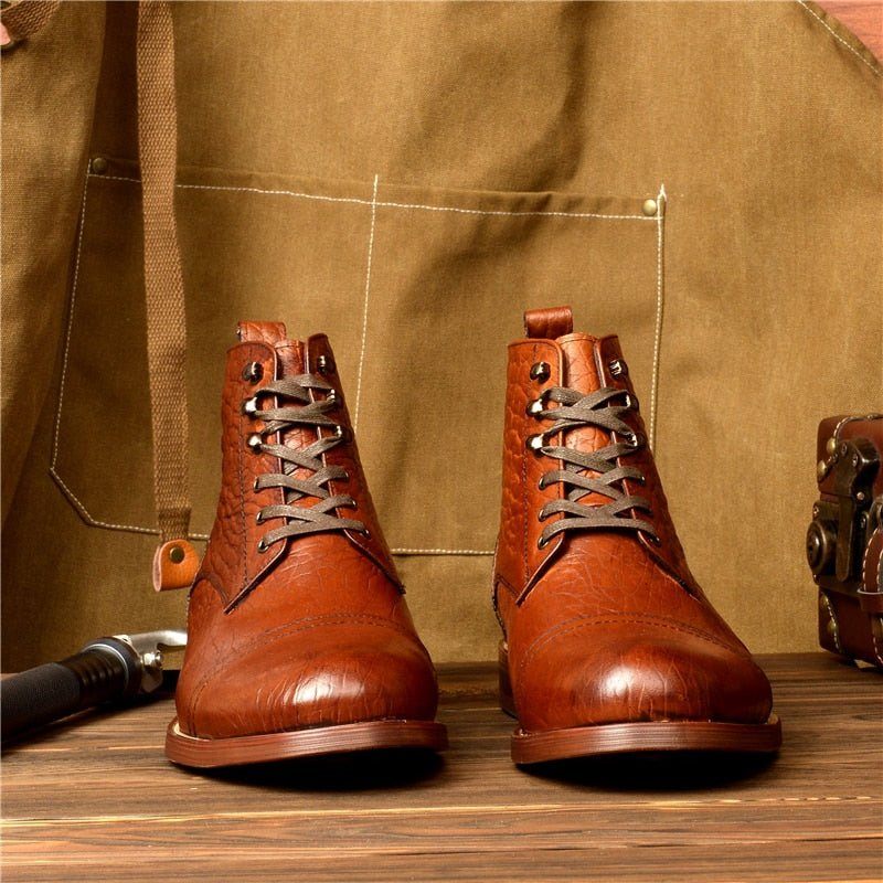 Botas Masculinas Couro Com Cadarço Plano - Café