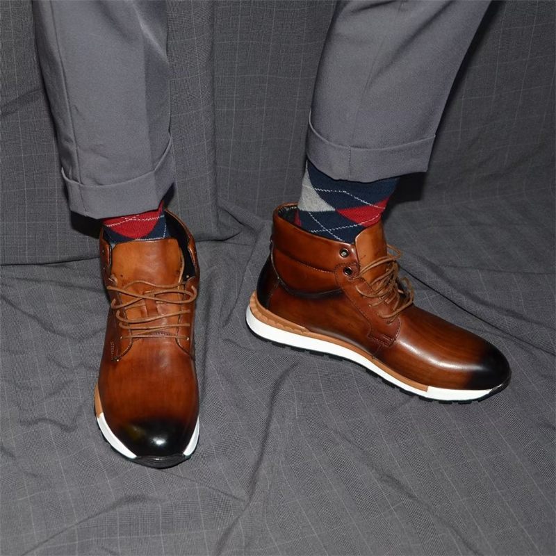 Botas Masculinas Couro Estilo Robusto - Marrom