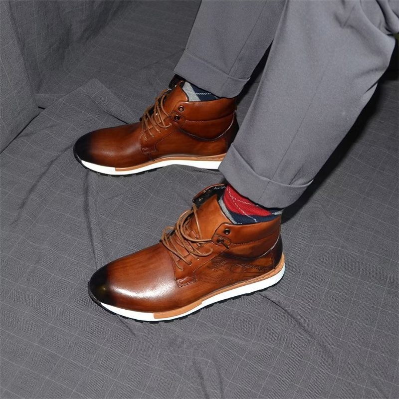 Botas Masculinas Couro Estilo Robusto - Marrom