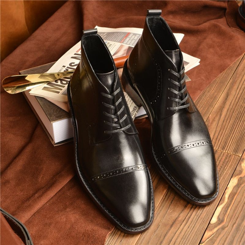 Botas Masculinas Couro Luxuoso Com Cadarço E Plataforma - Preto