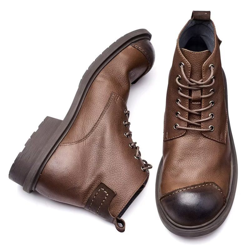 Botas Masculinas Couro Vaca Luxo Com Bico Redondo E Cadarço - Café