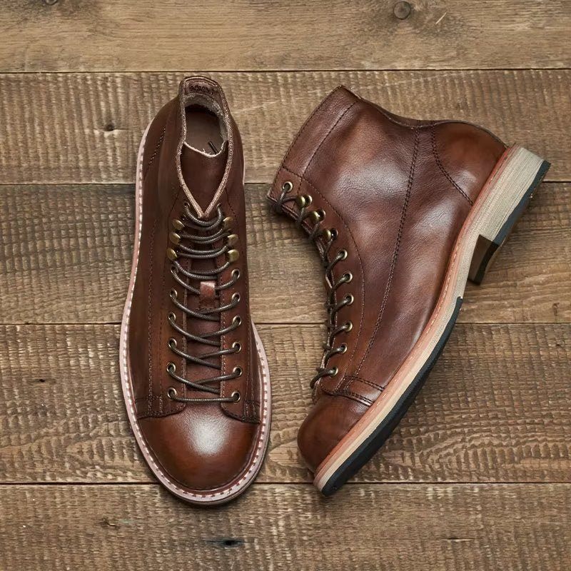 Botas Masculinas Elegantes Com Bico Redondo E Cadarço - Café