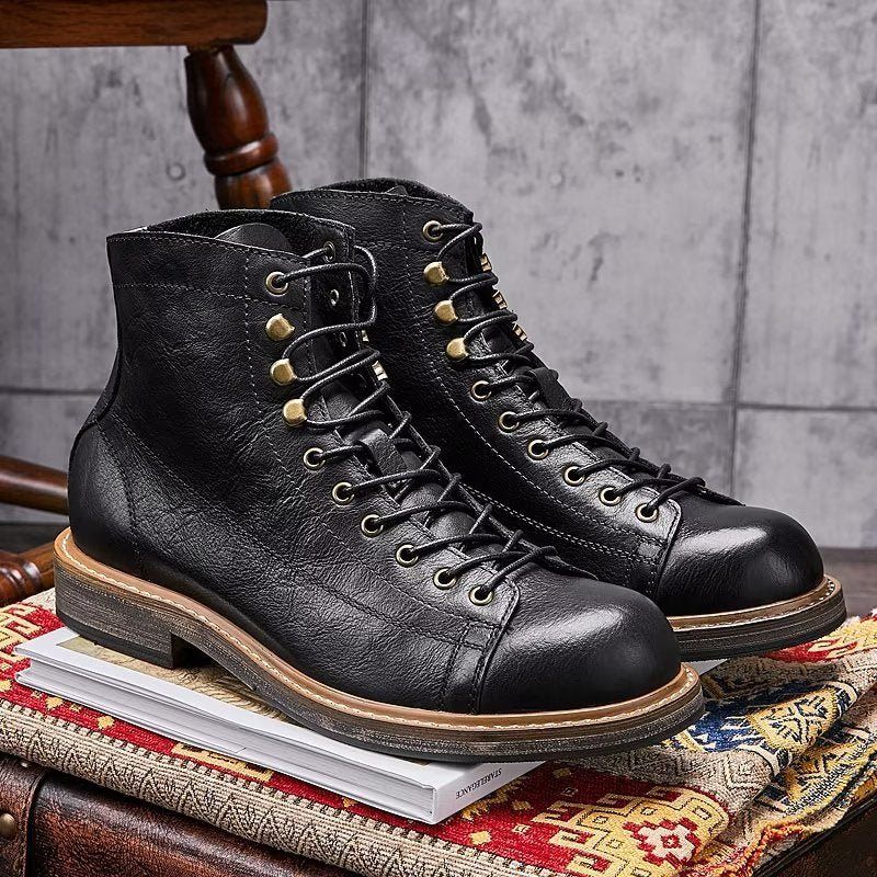 Botas Masculinas Elegantes Com Bico Redondo E Cadarço - Preto