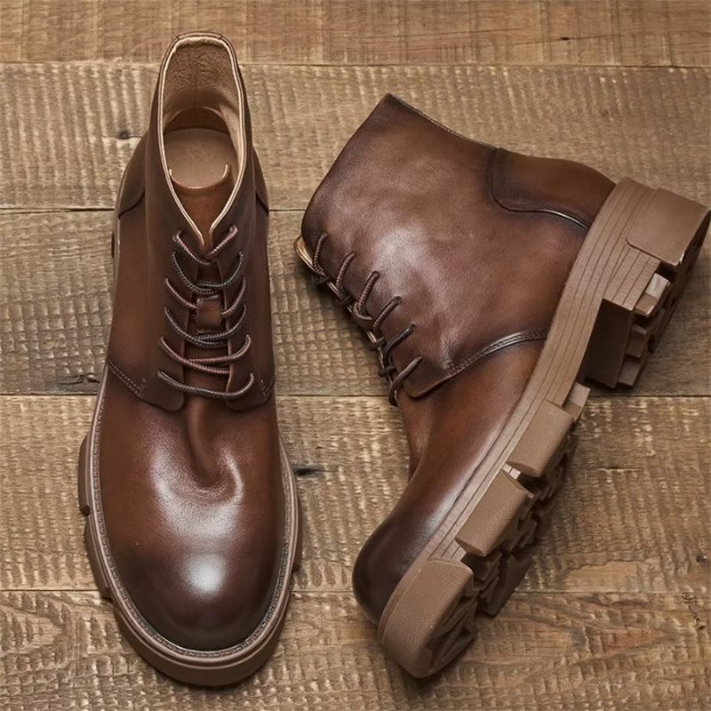 Botas Masculinas Elegantes Couro Bovino Com Cadarço E Salto Alto - Café