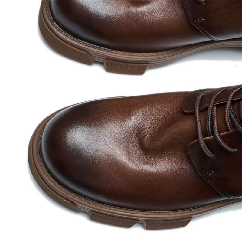 Botas Masculinas Elegantes Couro Bovino Com Cadarço E Salto Alto - Café