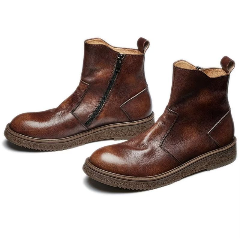 Botas Masculinas Elegantes Couro Com Deslizamento Em Tornozelo Perfuradas - Café