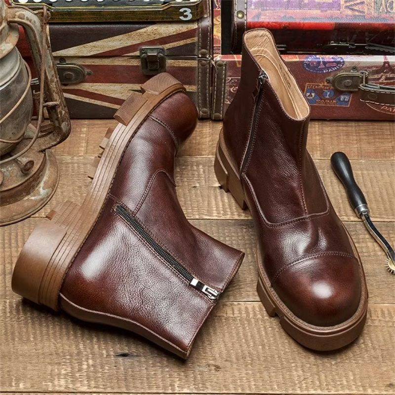 Botas Masculinas Elegantes Couro Com Deslizamento Em Tornozelo Tachas - Café