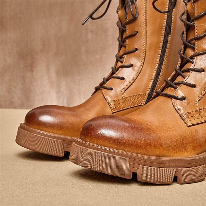 Botas Masculinas Pele Carneiro Chique Vintage Com Zíper Curto Cravejado Martin - Marrom