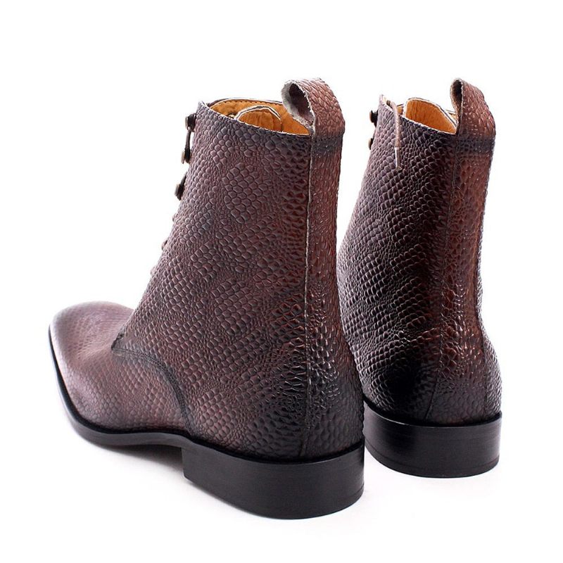 Botas Masculinas Pele Cobra Chique Com Cano Alto E Cadarço - Café