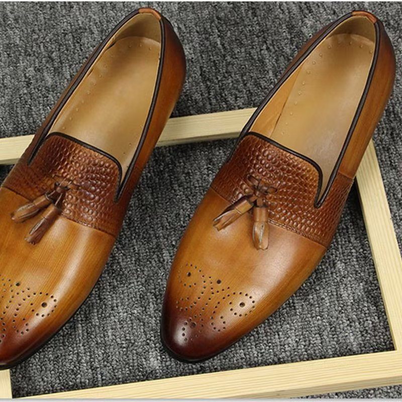 Mocassins Masculinos Com Padrão Crocodilo Luxuosos Em - Marrom