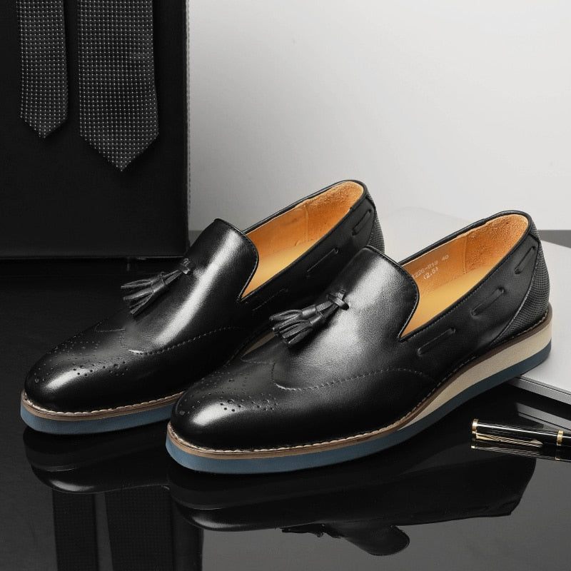 Mocassins Masculinos Com Relevo Brogue Slip-on - Preto