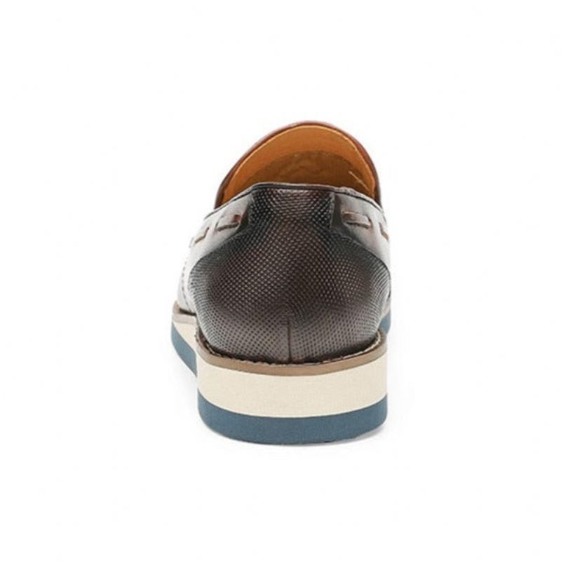 Mocassins Masculinos Com Relevo Brogue Slip-on - Preto