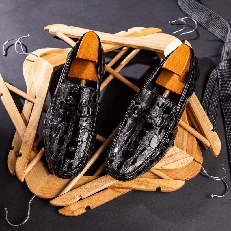 Mocassins Masculinos Couro Crocodilo Exótico Com Biqueira Metal - Preto