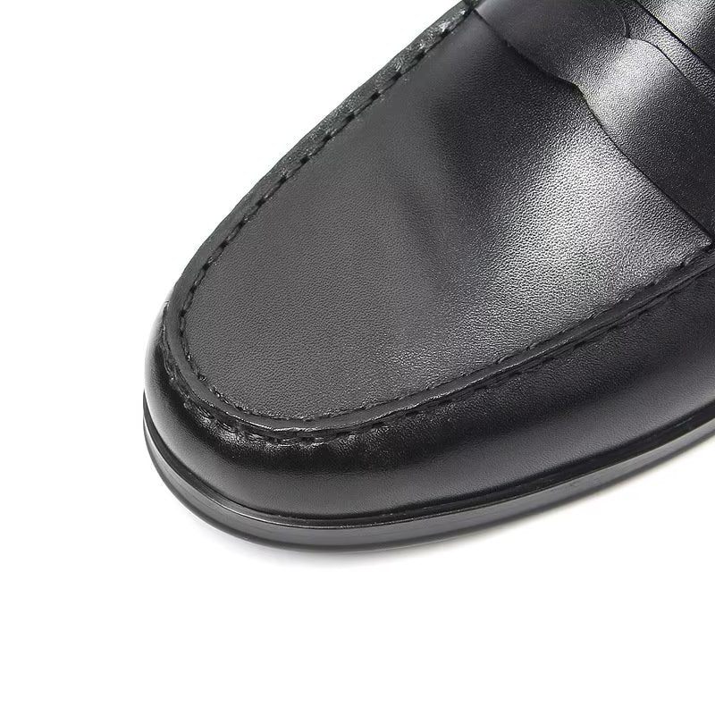 Mocassins Masculinos Couro Genuíno Com Padrão Crocodilo Deslizantes - Preto