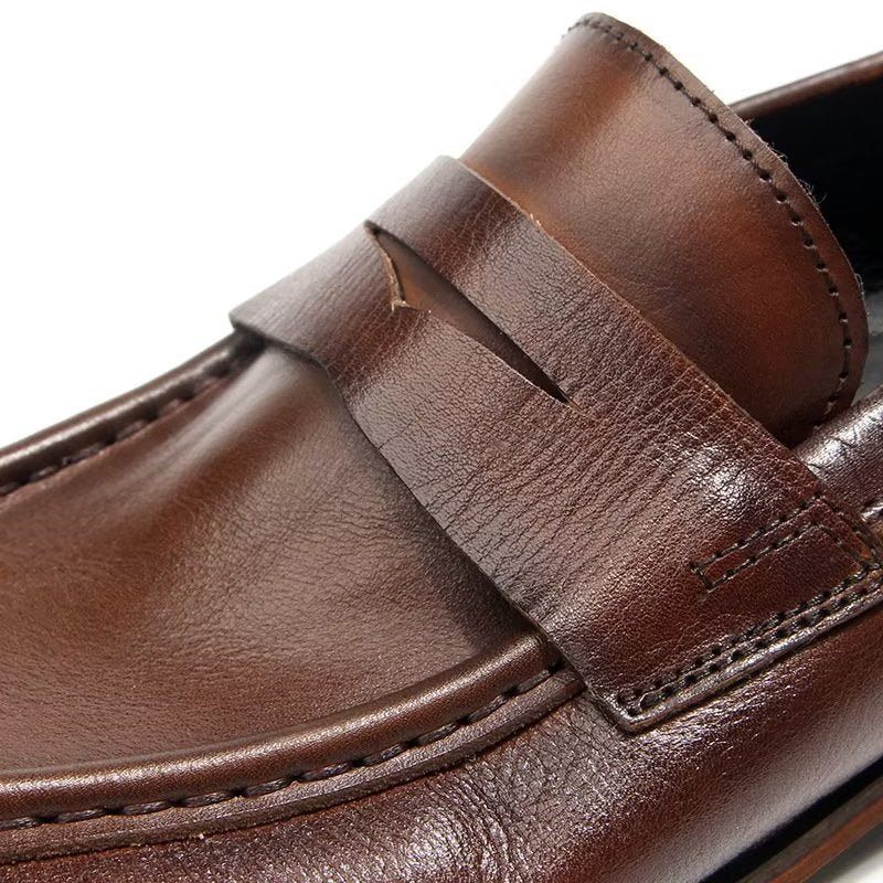 Mocassins Masculinos Couro Genuíno Com Padrão Crocodilo Deslizantes - Marrom