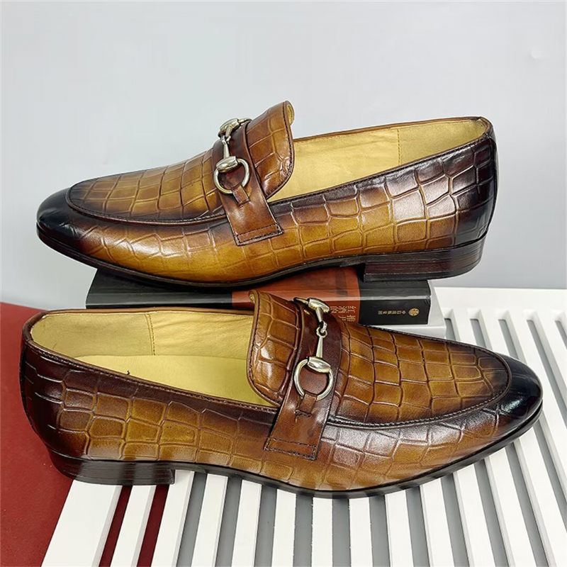 Mocassins Masculinos Elegantes Couro Vaca Com Bico Redondo - Marrom