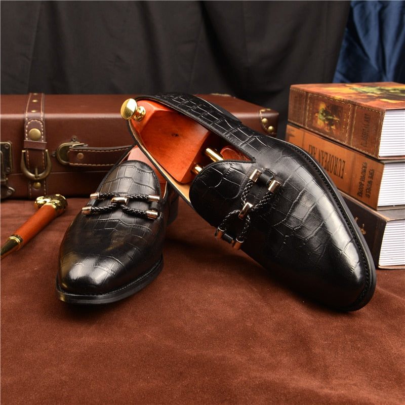 Mocassins Masculinos Luxuosos Couro Crocodilo Com Deslizamento Em Sapatos Brogue - Preto