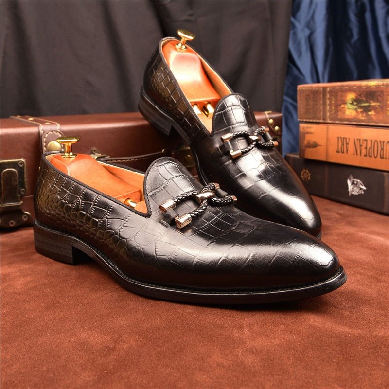 Mocassins Masculinos Luxuosos Couro Crocodilo Com Deslizamento Em Sapatos Brogue - Preto