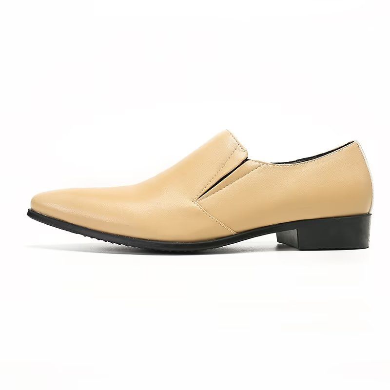 Mocassins Masculinos Luxuosos Couro Liso E Elegantes - Bege