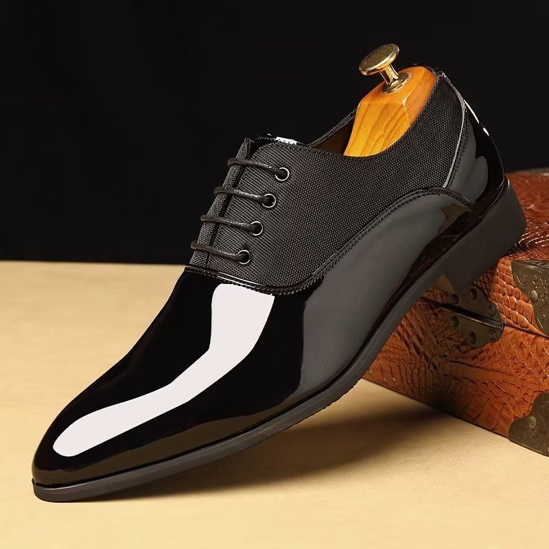 Sapatos Casuais Masculinos Com Estampa Sólida E Cadarços - Preto