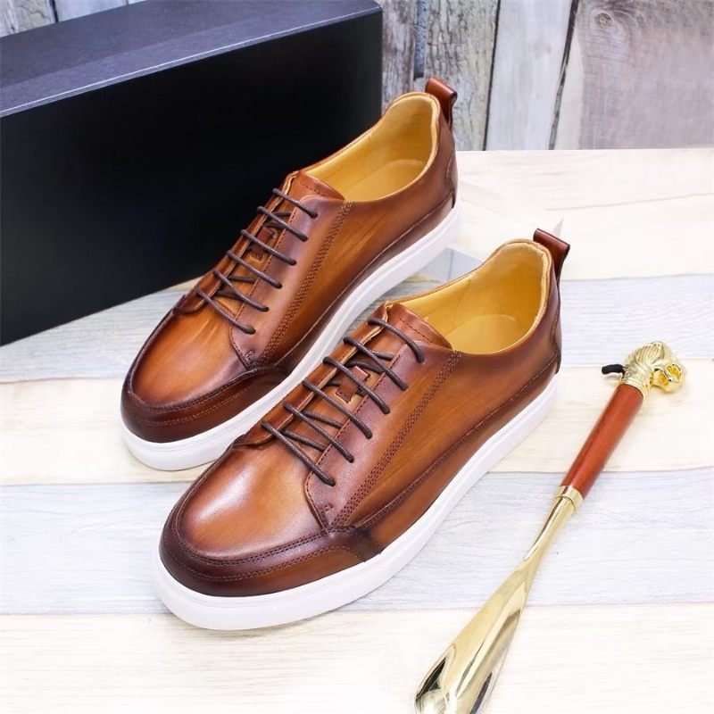 Sapatos Casuais Masculinos Elegantes Pintados À Mão Iluminados - Café