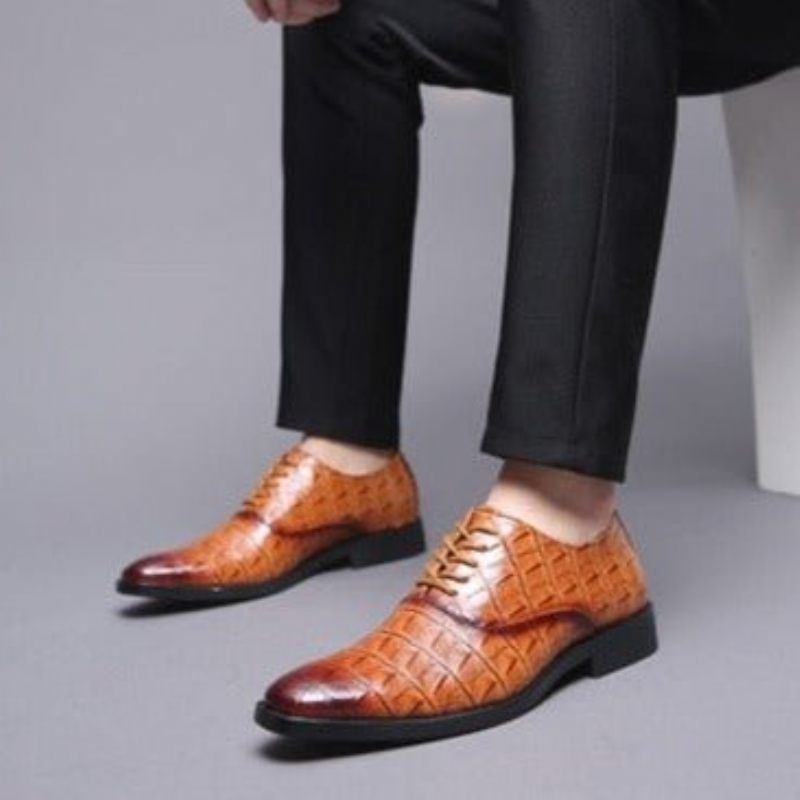 Sapatos Formais Masculinos Brilhantes Exóticos Pontiagudos Oxfords - Marrom