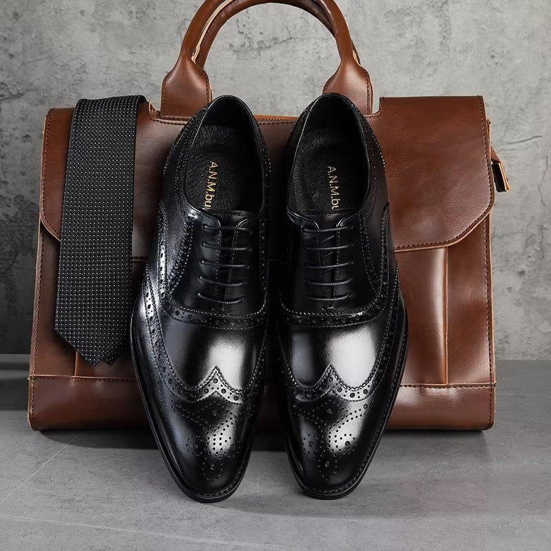 Sapatos Formais Masculinos Brogues Couro Com Cordões - Preto