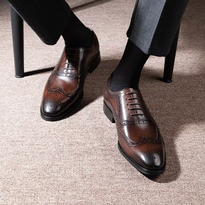 Sapatos Formais Masculinos Brogues Couro Com Cordões - Café