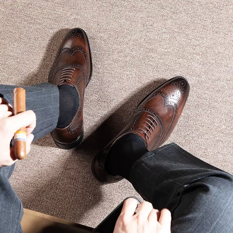 Sapatos Formais Masculinos Brogues Couro Com Cordões - Café